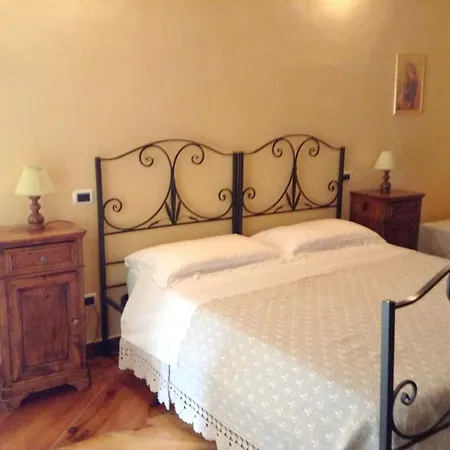 With 2 Bedrooms In With Wifi *